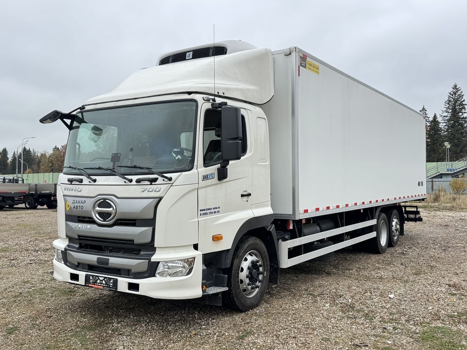 HINO 700 (20т) 6×2 РЕФРИЖЕРАТОР ХОУ THERMO KING T-1080